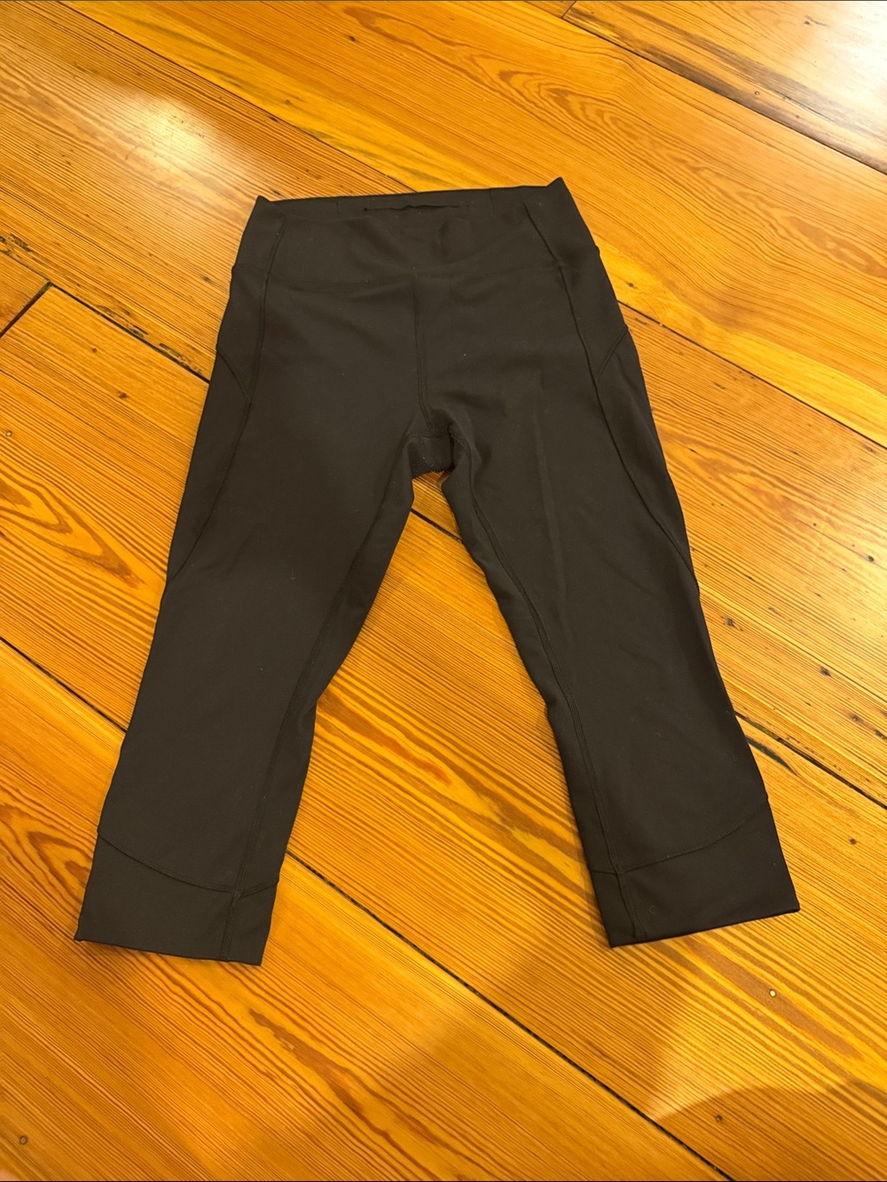 Lululemon size 8 leggings